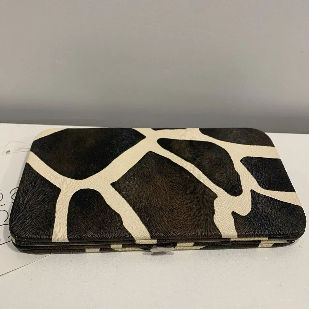 Minicci Hard Case Clutch Wallet Checkbook Credit Card Giraffe Print Brand New